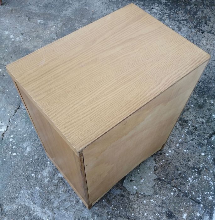 pequena comoda 54 x 50 x 35