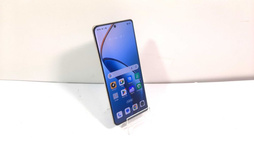 REALME 12 PRO + 5G 12/512 GB snapragon 7s