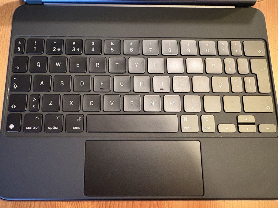 Apple Magic Keyboard para iPad Air 11" / Pro 11" (Layout PT) - Preto