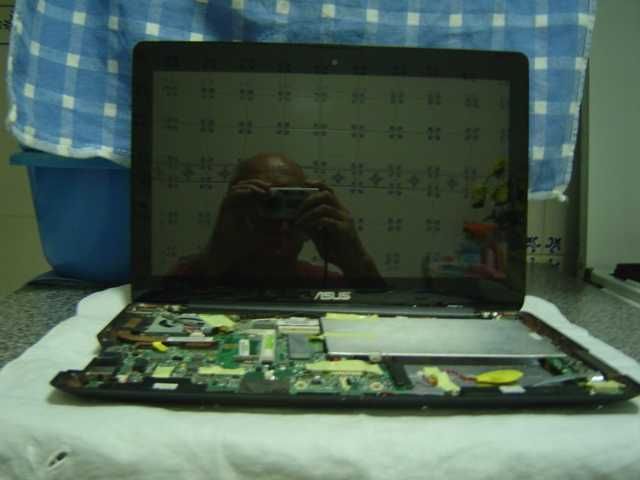 Portatil Asus UX30-QX079V com ecrá HD led 13.3 Peças