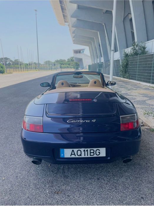 Porsche 911 (996) Carrera 4 Cabrio 3.4 — 300 cv — 2001