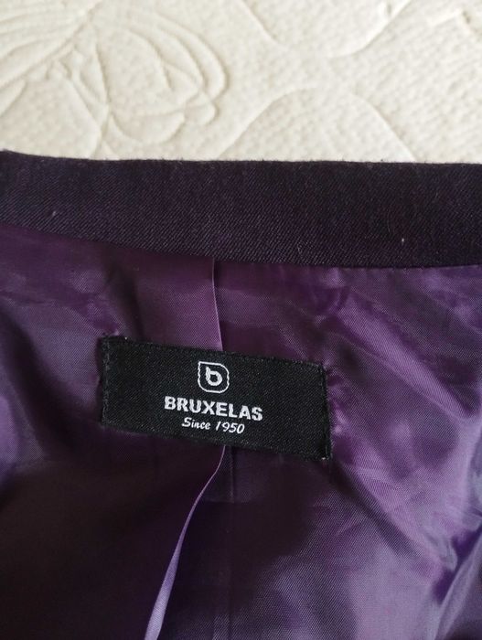 Casaco/blazer arroxeado da Bruxelas