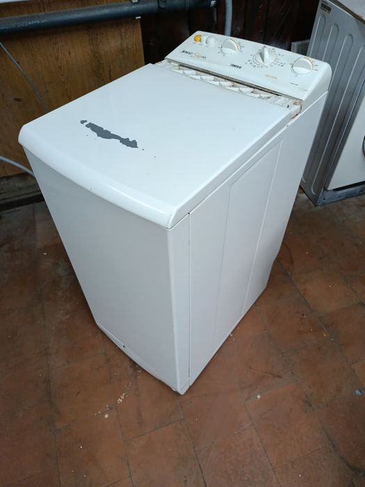 Вертикальная стиральная машина Zanussi 5 кг