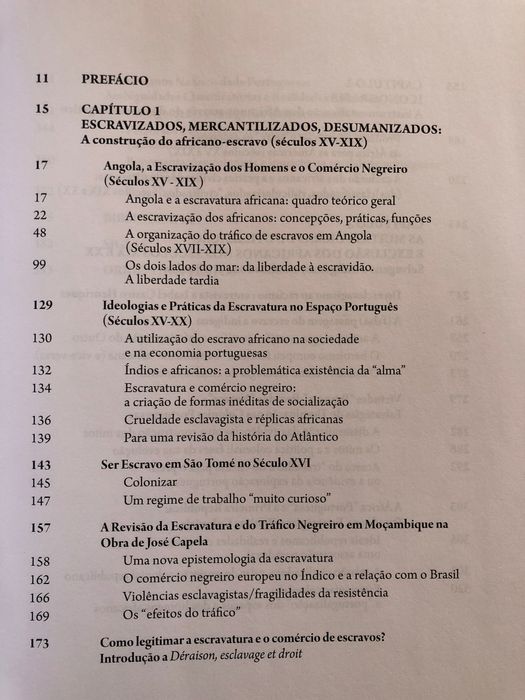 De Escravos a Indígenas / Postais Antigos da Ilha de Moçambique