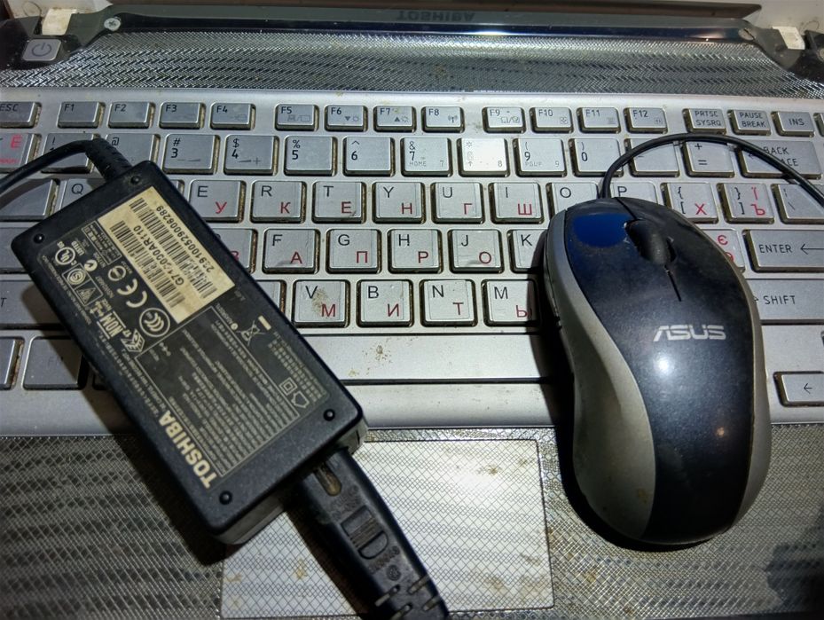 Нноутбук тошиба рабочий