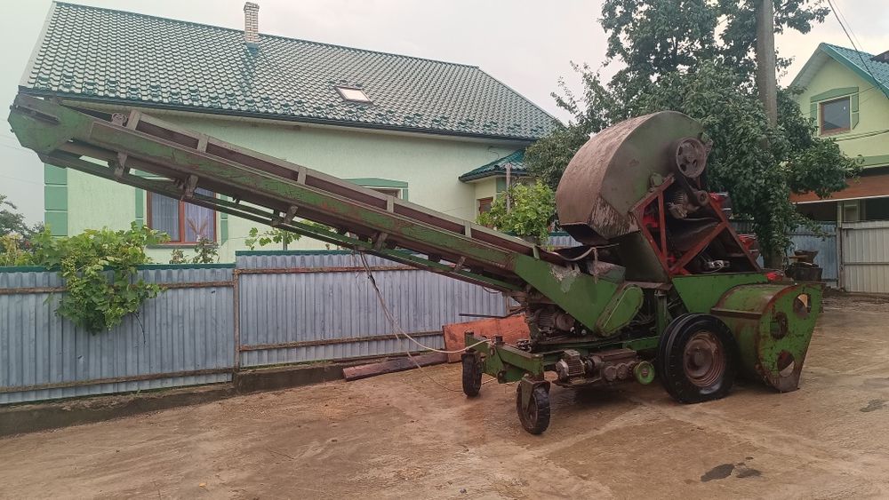 Погрущик зерновий КШП
