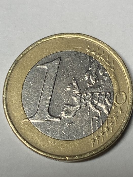 Монета    1    євро