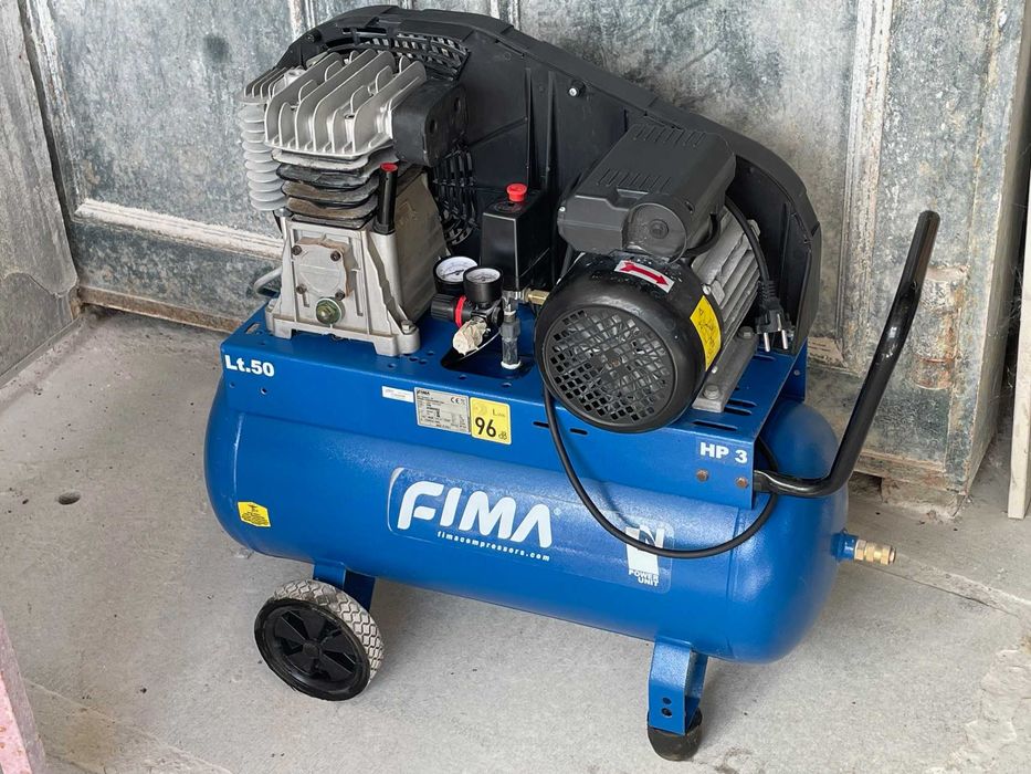 Compressor de ar FIMA com correia 50lts 3HP com mangueira 15 metros