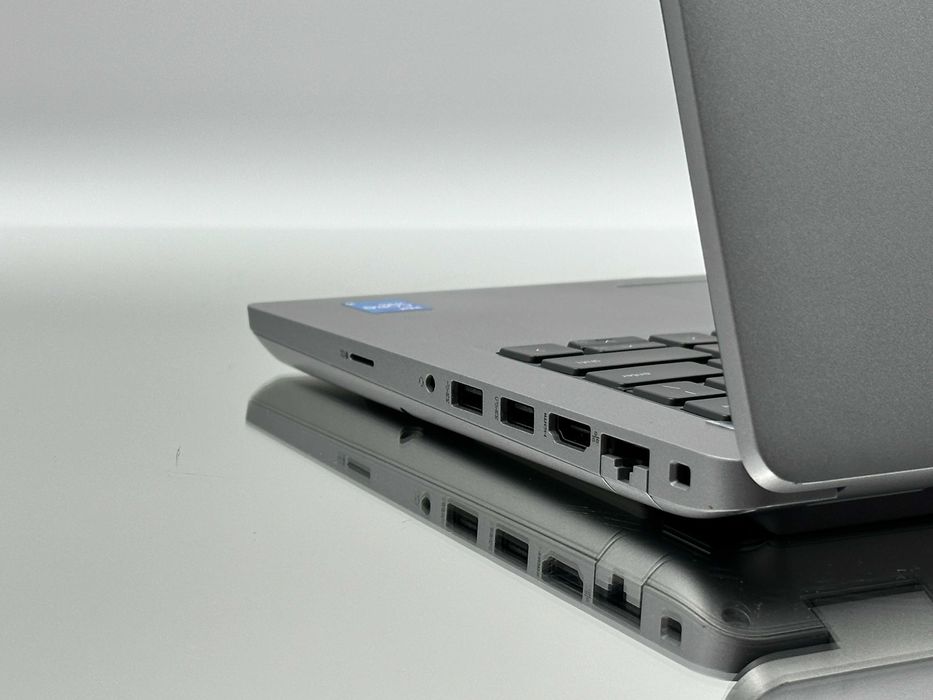 NOWA DOSTAWA! Poleasingowy DELL Latitude 5421 Intel Core i5-11400H dysk/ram 0GB 14 cali FHD baza do rozbudowy