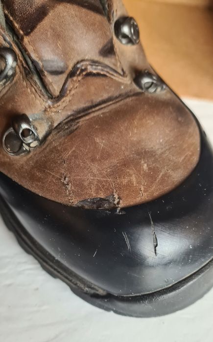 LOWA Hunter GTX Extreme. розмір 40.5