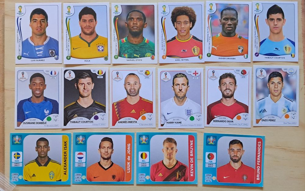 Cromos varios de futebol da Panini
