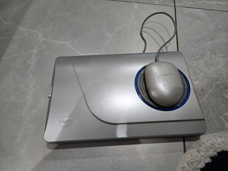 Laptop dziecięcy