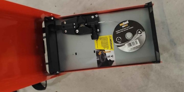 Semi-automatic Welding Machine445409753826611201
