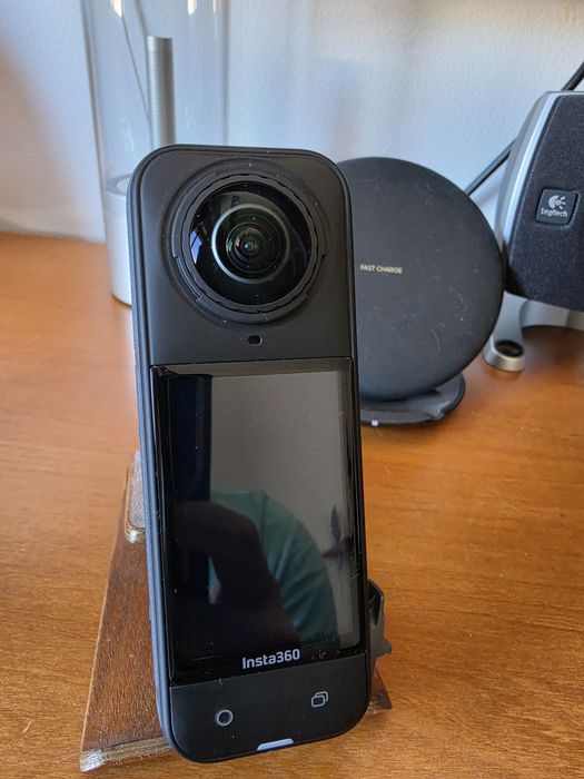 Insta360 X5 + utility frame + extras (ler descrição)