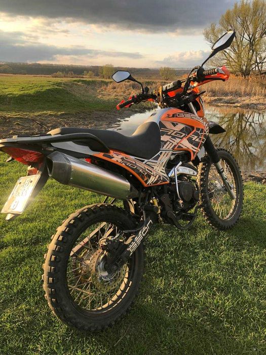 Продам мотоцикл в хорошому стані GEON X-ROAD 250