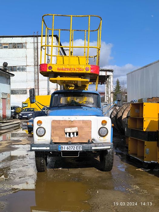 Автовишка АП-17 в робочому стані