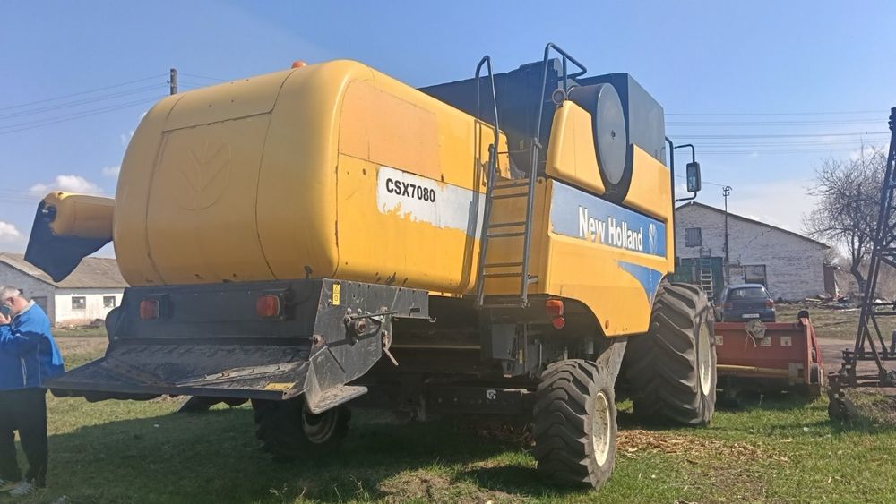 Комбайн NEW HOLLAND CSX7080