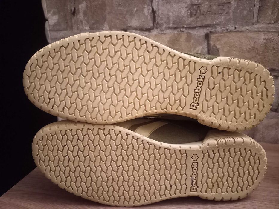 Сникерсы, кроссовки Reebok размер 39. весна -осень.
