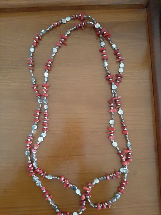 Colar de fantasia - imitação coral (revisão preço)
