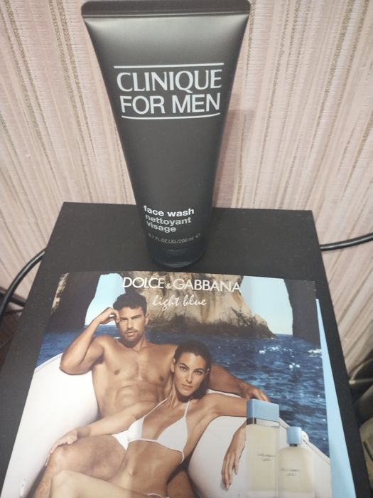 Подарунковий набір для чоловіків, умивалка Clinique+ 2 парфума Dolce Gabana