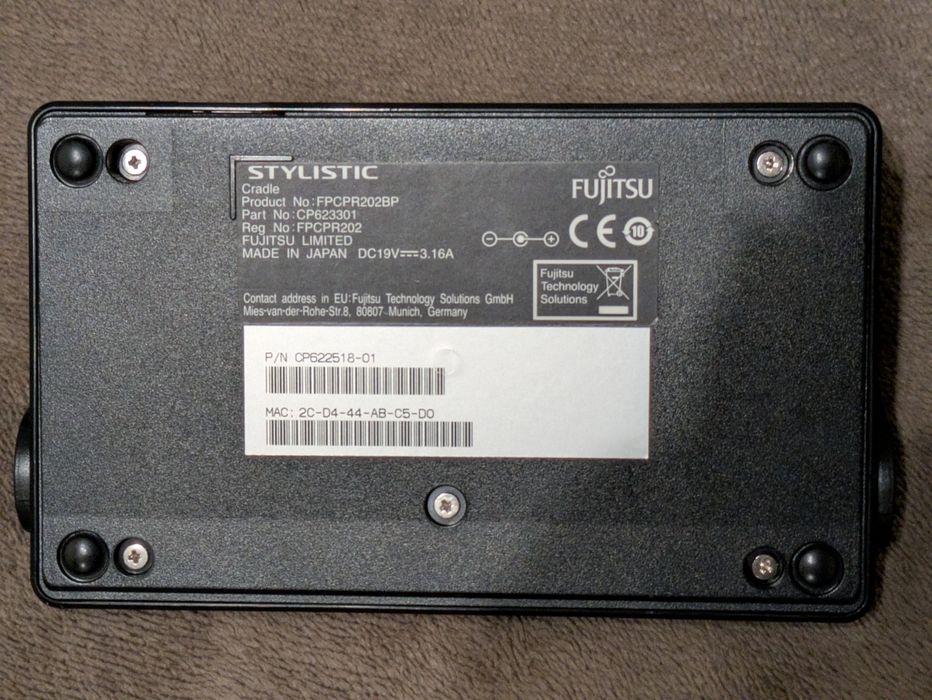 Tablet Fujitsu Stylistic Q572 + Stacja Dokująca + Zasilacz
Idea