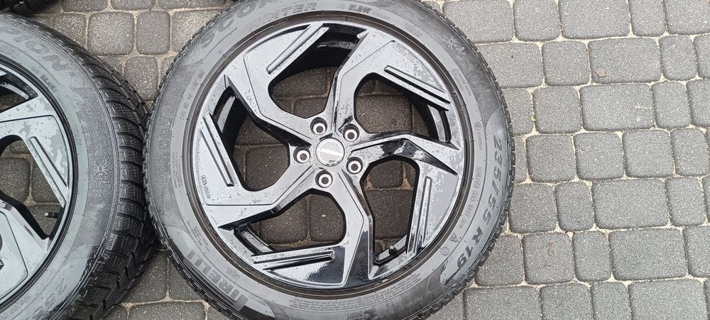 Felgi19 Borbet 5*112 Enyaq ID4 E-tron opona zima 8mm 2021r kpl