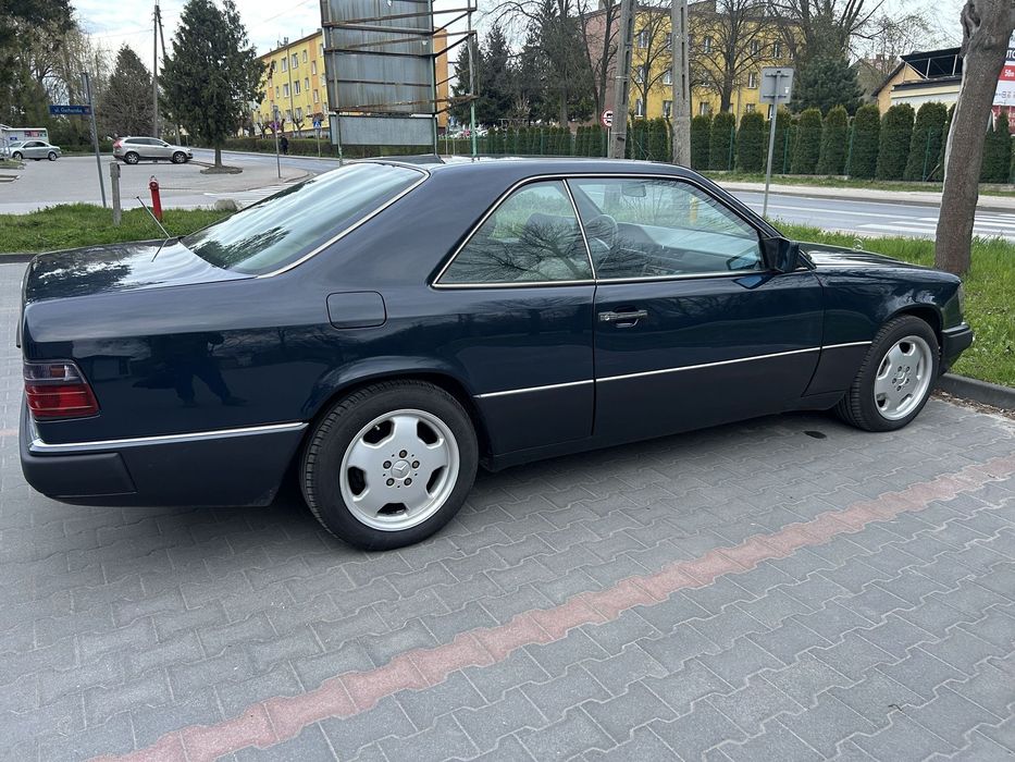 Mercedes-Benz W124