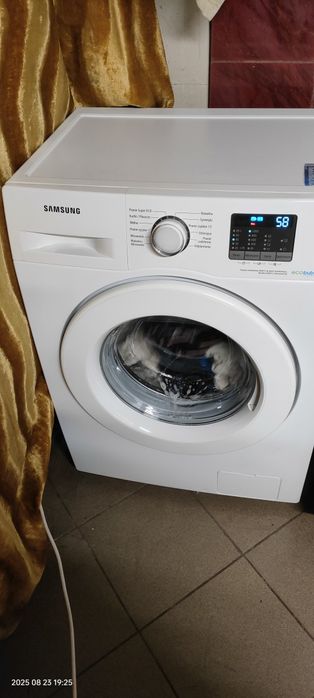 Sprzedam pralkę Samsung  6 kg