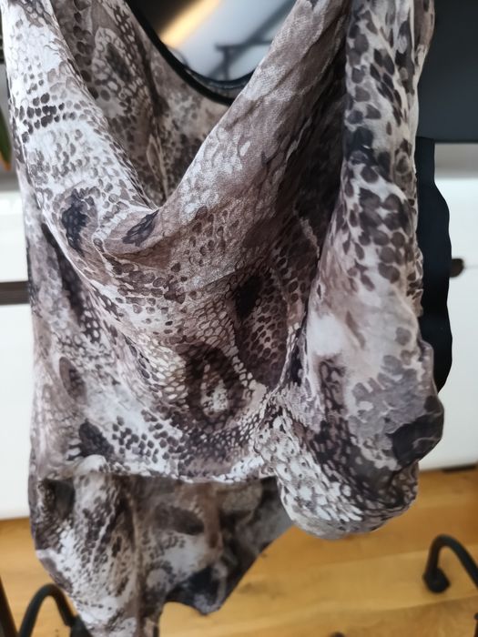 Zwiewna mgiełka nietoperz motyw zwierzęcy Zara S