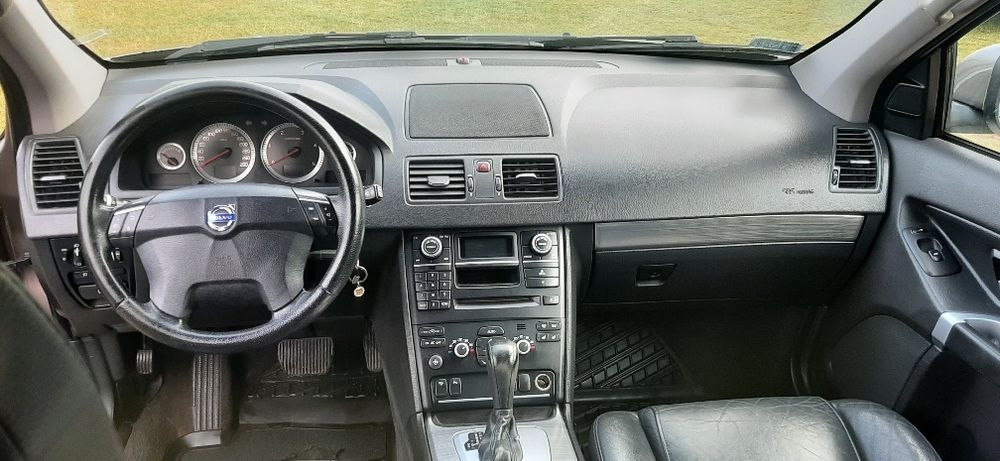 Volvo xc90 lift 2.4d 185koni orginal. Zadbany