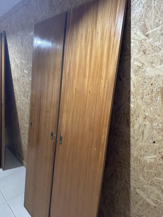 Portas para roupeiros sem ferrangens