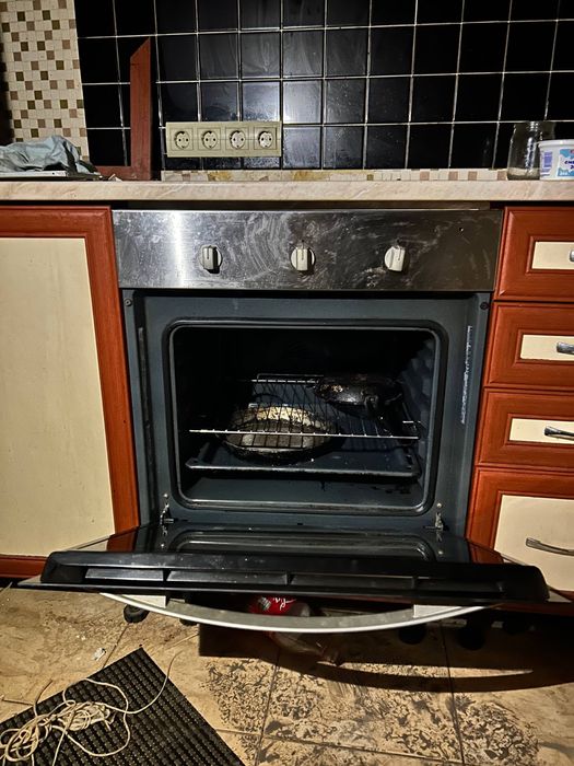 Духовка вбудована