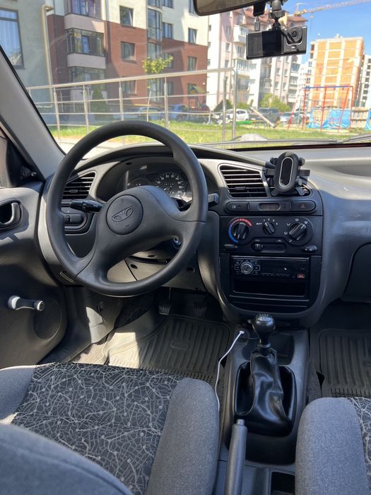 Продаєтьс  ланос 1.4 бензин