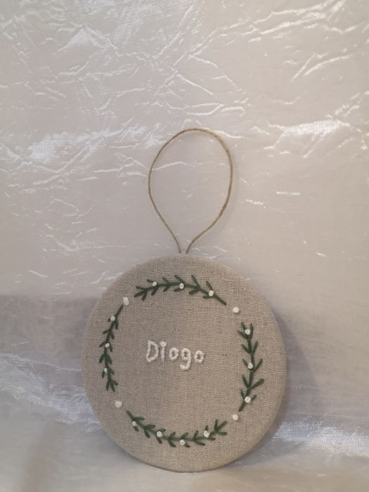 Bordado nome, feito à mão