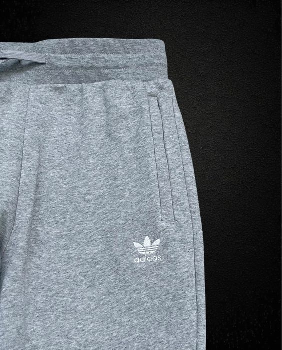 Теплі спортивні штани Adidas оригінал 11/12 років
