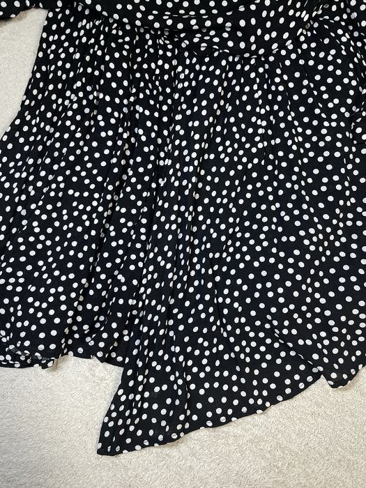 Легке плаття у горошок