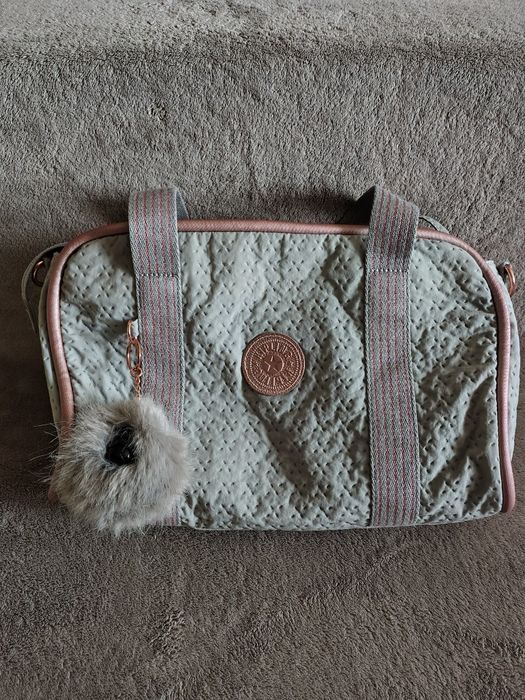 Продам сумку Kipling