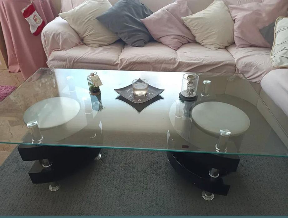 Mesa de centro em vidro com 2 puffs64585054299265121