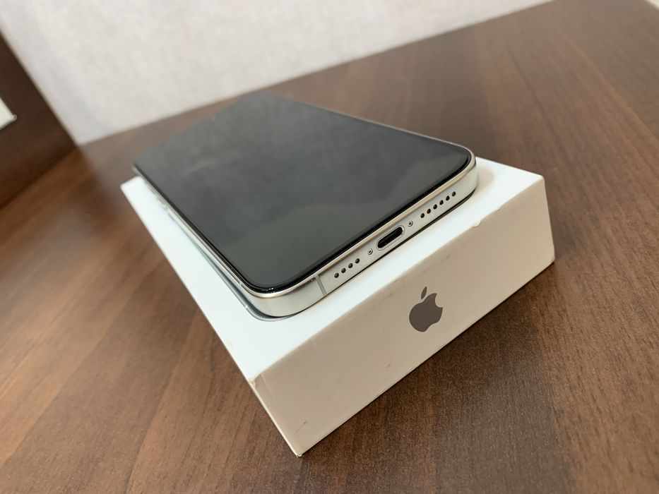 Продам IPhone 15 PRO MAX 256GB