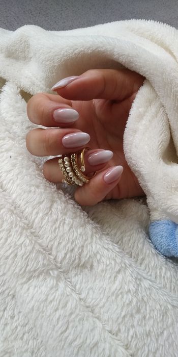 Paznokcie/manicure  hybrydowy i żelowy/ Ząbki