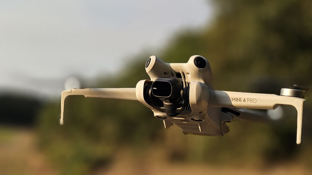 DJI Mini 4 Pro Fly More Combo