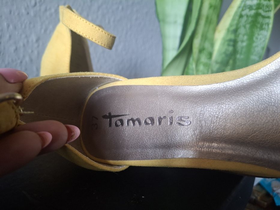 Tamaris  cytrynowe sandałki damskie 37