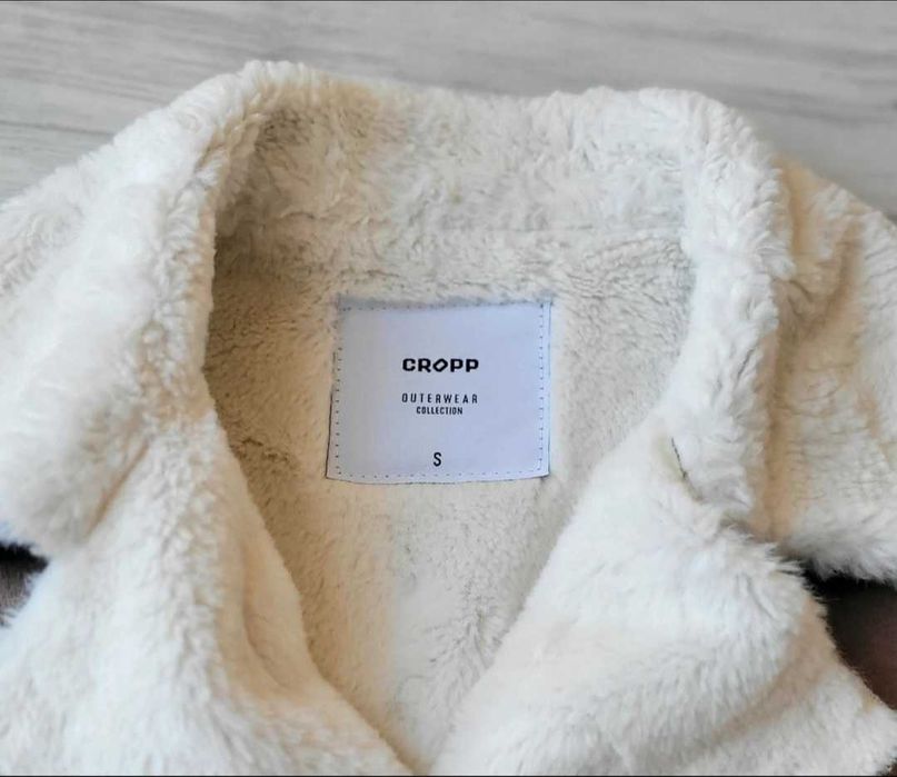 Ramoneska z kożuszkiem Cropp