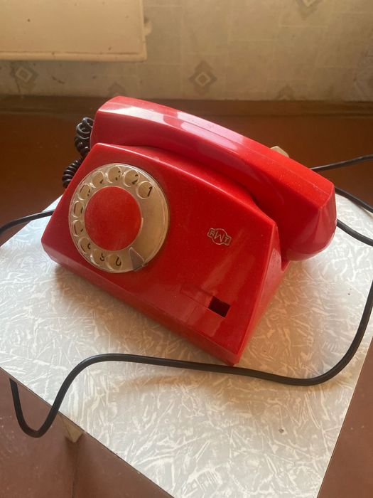 Телефон дисковий часів СРСР