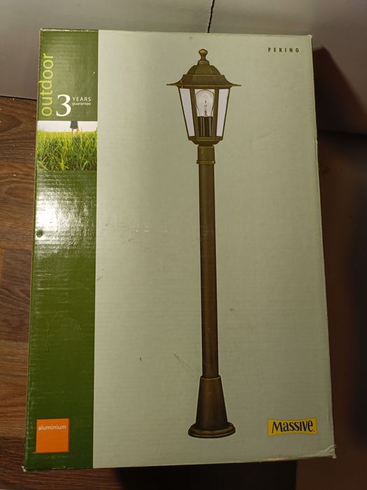 Zewnętrzna latarnia stojąca Massive Peking