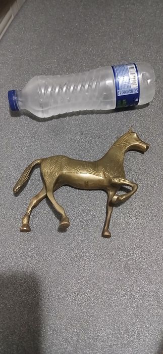 Cavalo de exposição metal