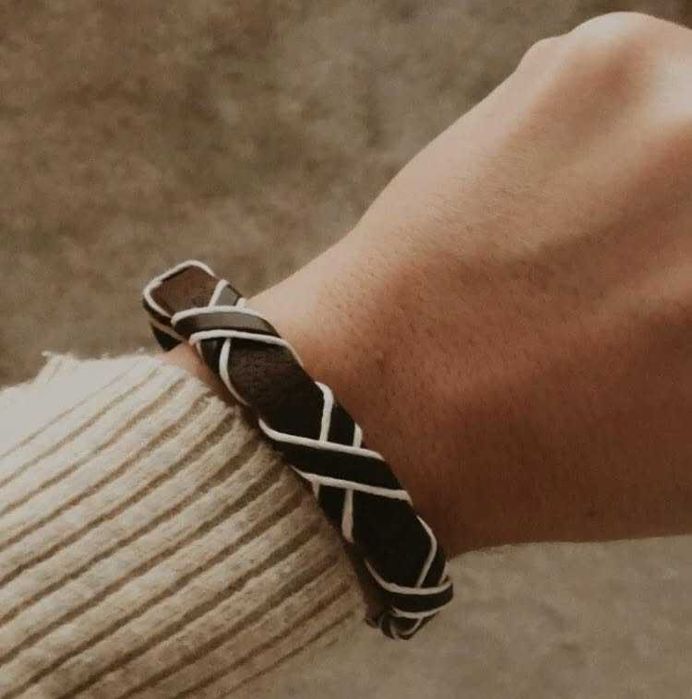 Pulseira em Couro Vegan