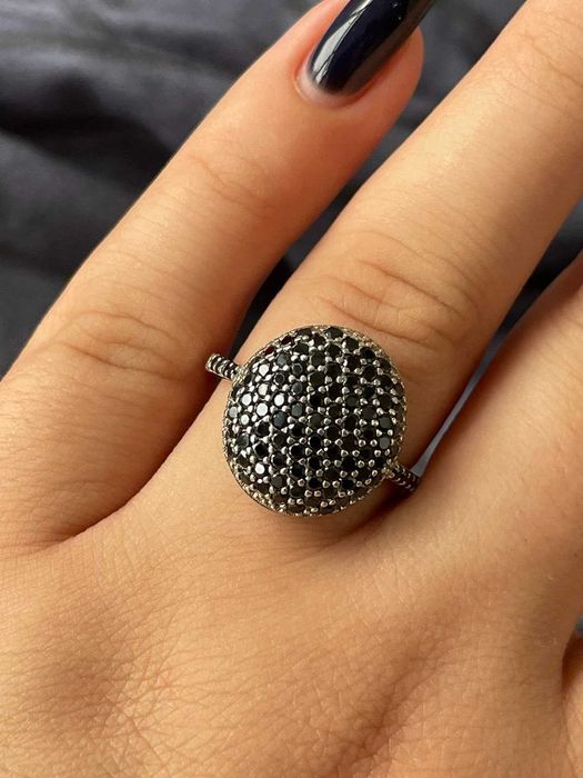 Серебряное кольцо 925 пробы с черным ониксом.Размер 19