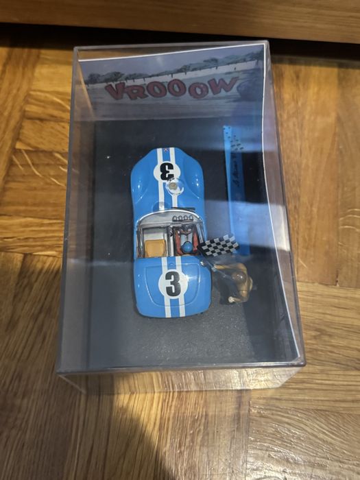Vendo miniatura Vaillante Le Mans