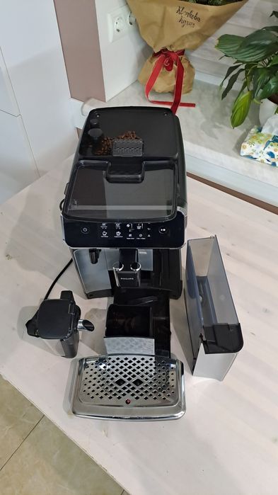 Кавомашина(кавоварка) Philips Latte Go